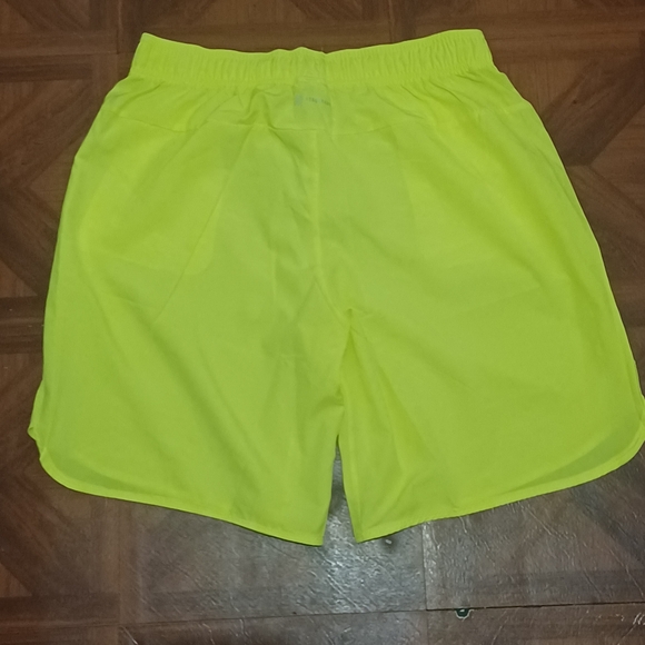 Adiddas Neon Train Shrt L9 - Picture 2 of 8